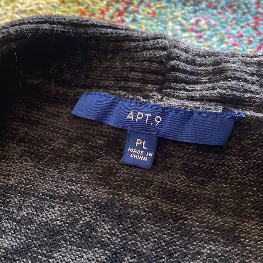 Cardigan - Picture 3 of 5